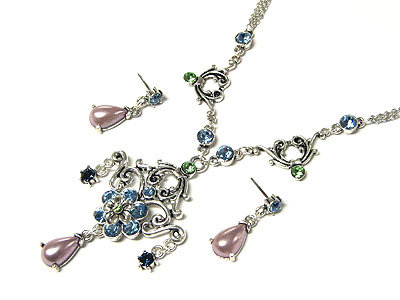 Crystal flower and tear drop pearl necklace and earring set