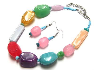 Large genuine stone cool beads necklaceand earring set