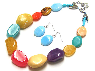 Large genuine stone cool beads necklaceand earring set