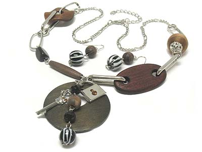 Large round wood disk pendant with lock and key charms metal and wood liked necklace and earring set