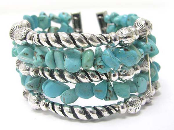 Turquoise chip stone and metal  line mixed bangle