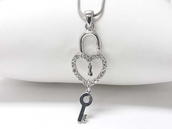 Made in korea whitegold plating crystal stud heart lock and key pendant necklace