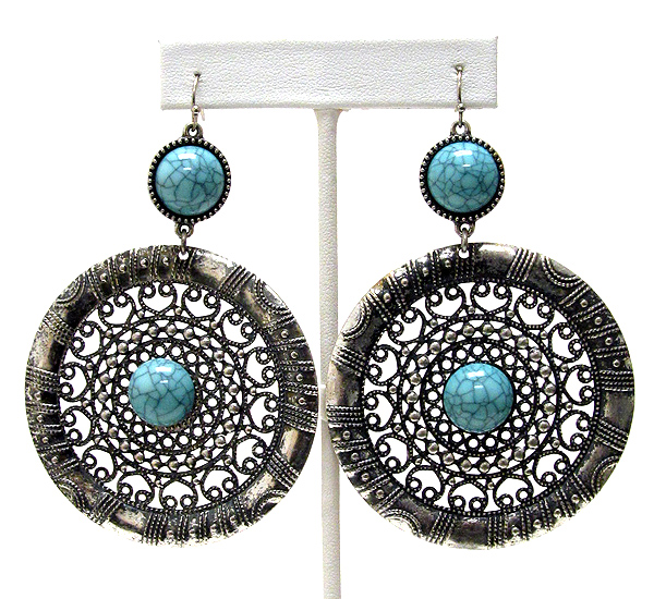 Metal filigree and center turquoise deco disk drop earring