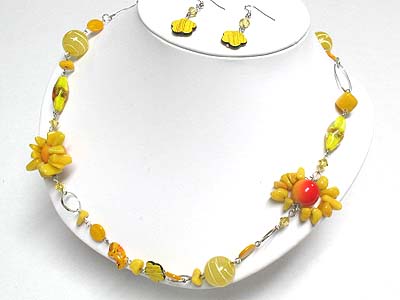 Flower accent natural stone and multi beads necklace and earring set