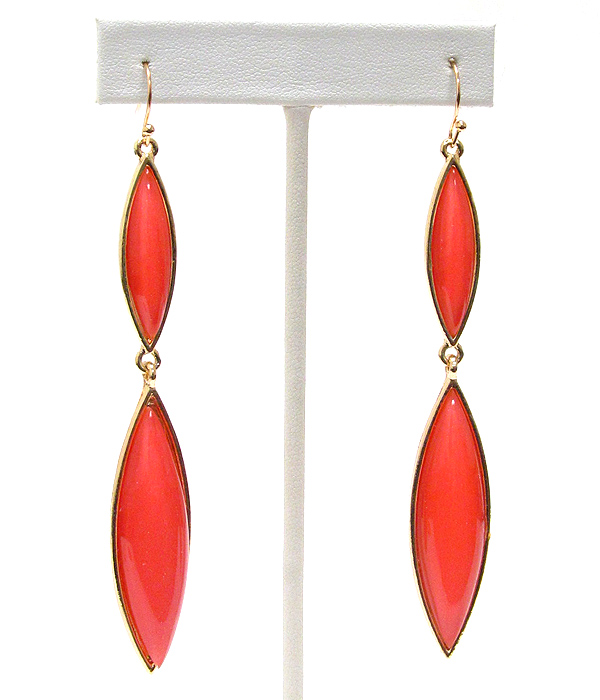 Metal textered with two glass arrowwhead stone drop earring