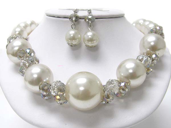 Pearl beads and facet glass cluster necklace earring set