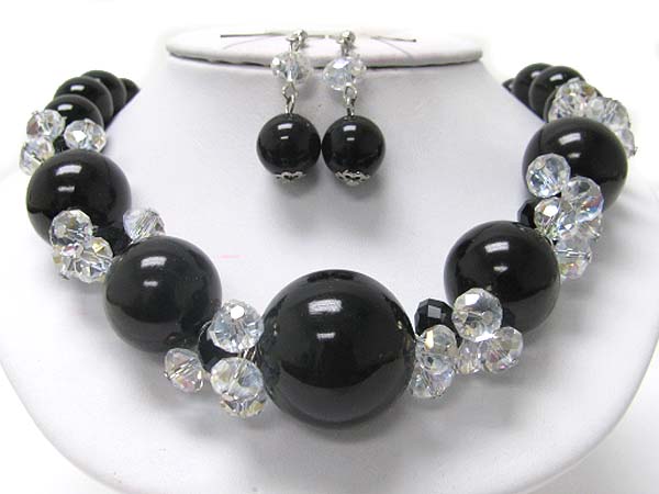 Pearl beads and facet glass cluster necklace earring set