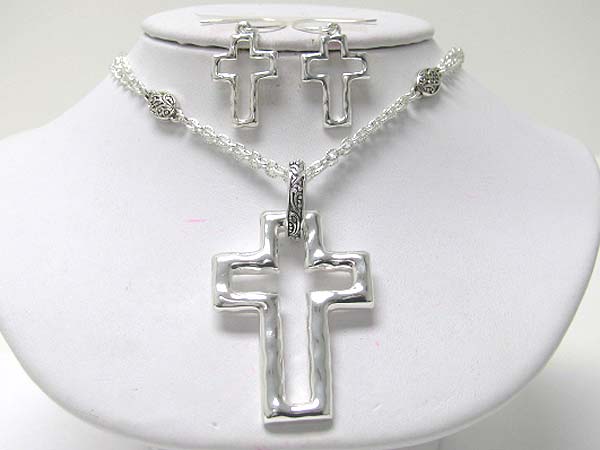 Hammered metal cross pendant necklace earring set