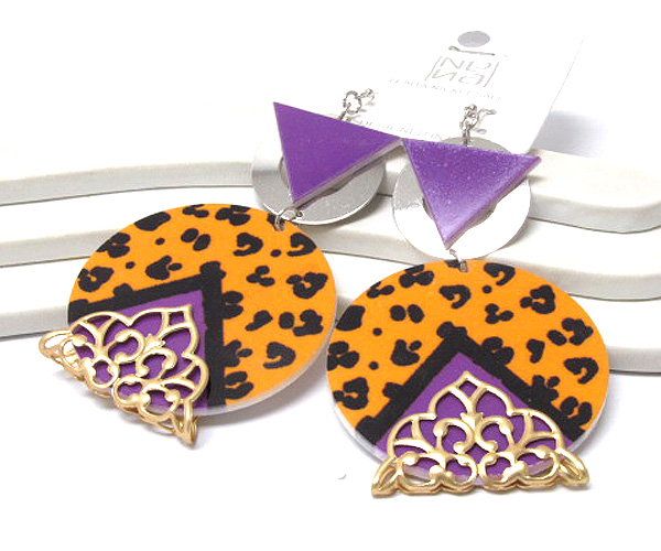 Acryl triangle on metal disk fashion  drop round acryl and animal print metal filigree on drop earring