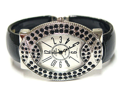 Double crystal fram oval shape face cuff bangle watch