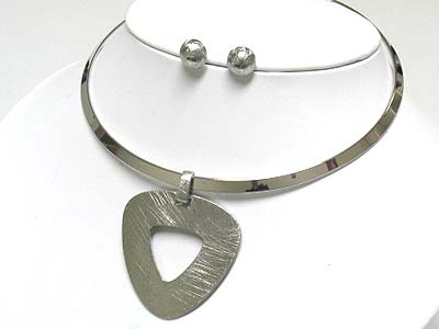 Scratch metal heart pendant chocker set