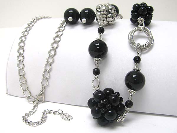 Clustered beads and acryl ball link long necklace earring set