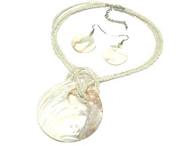 Large round shell pendant multi strands necklace and earring set