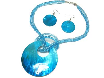 Large round shell pendant multi strands necklace and earring set