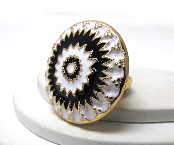 Metal round epoxy azteca sun patern stretch ring -western