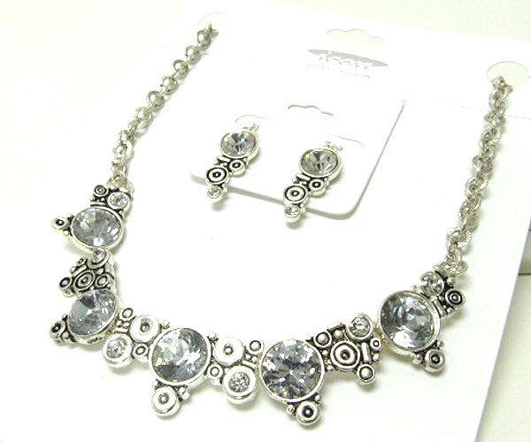 Multi crystal metal tailored design texture  drop chain necklace earring set