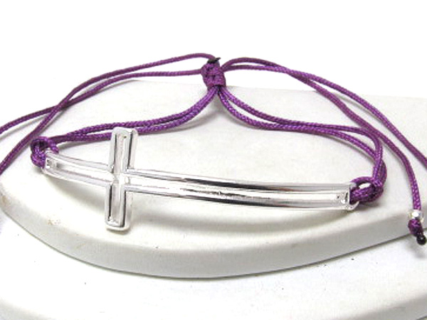 Cut out cross braided yarn friendship bracelet