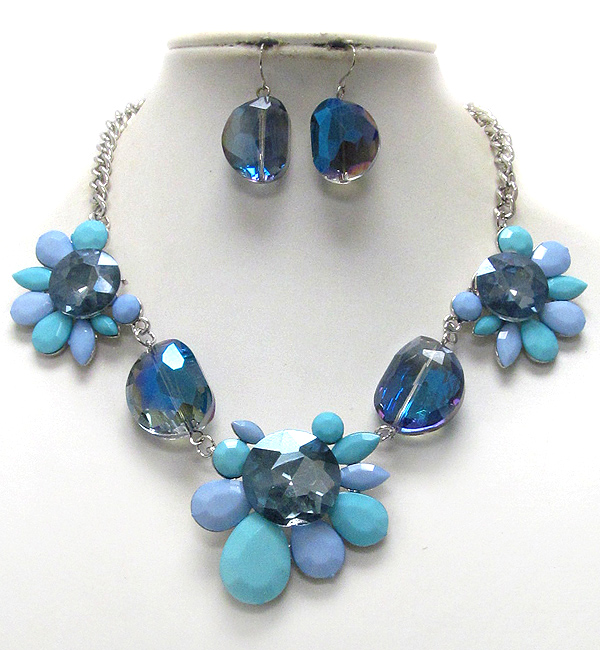 Multi facet glass center and acrylic stone petal flower link necklace earring set