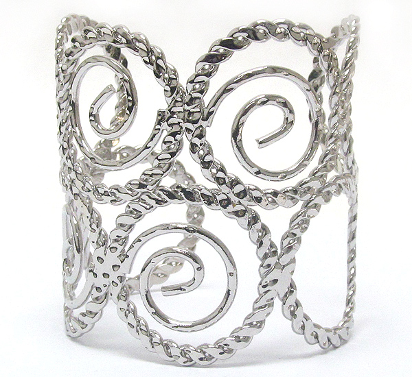 Twist metal wire and ring deco link bracelet