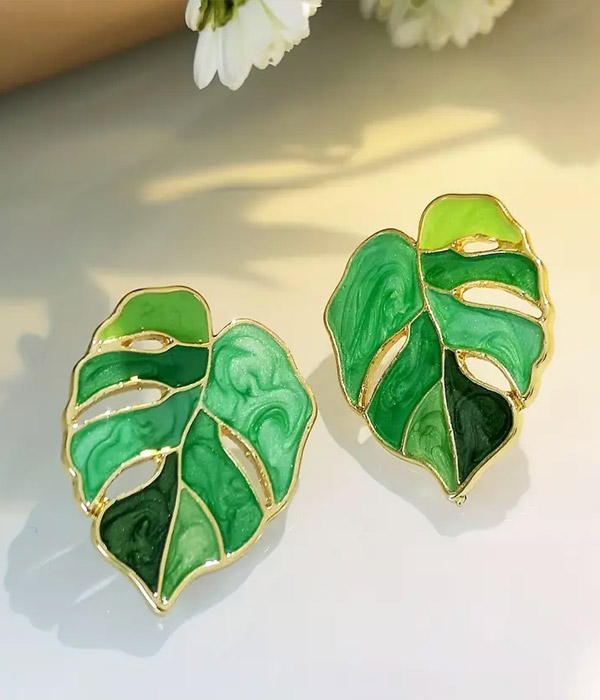Tropical leaf earring