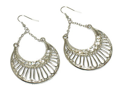 Crystal metal chandelier earring