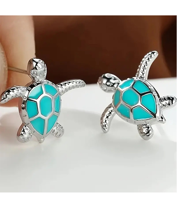 Sealife theme turtle earring