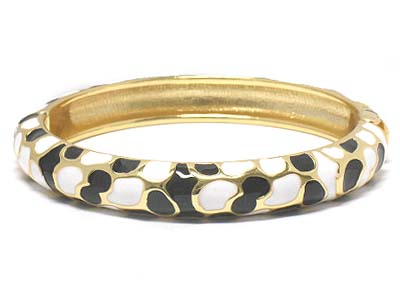 Enamel spotted stackable metal hinge bangle