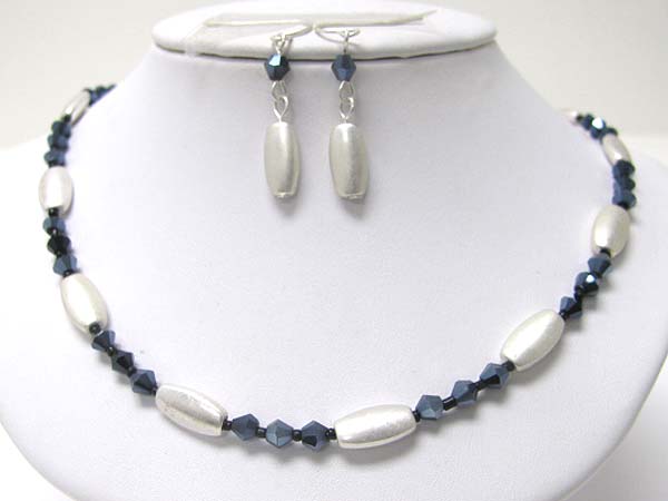 Metal and glass beads link necklace earring set