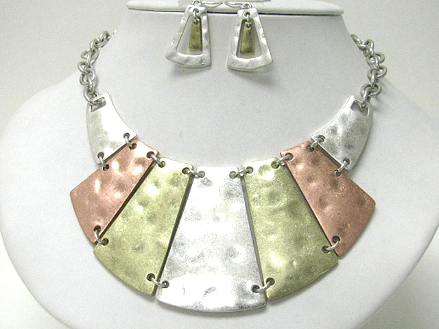 Architectural hammered metal disk statement neckalce earring set