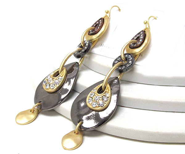 Three crystal tear drop metal hammerd texture style earring