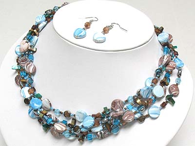 Multi strand sea shell beads neckalce and earring set