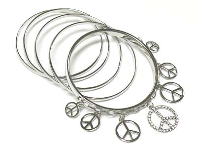 Crystal peace mark dangle five row metal bangle