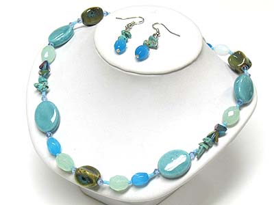 Natural stone and ceramic stone mixed necklace and earring set