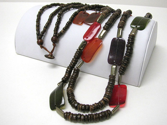 Eco friendly tropical  wooden beads and regin nugget link long necklace earring set