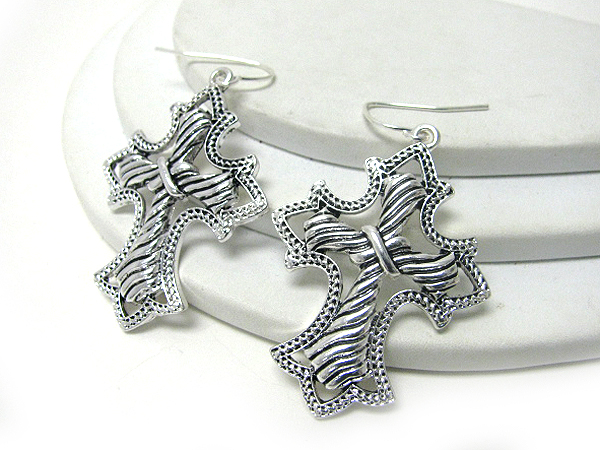 Metal rope shape cross earring