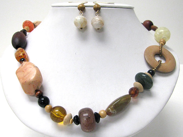 Natural material and wood beads deco summer necklace earring set