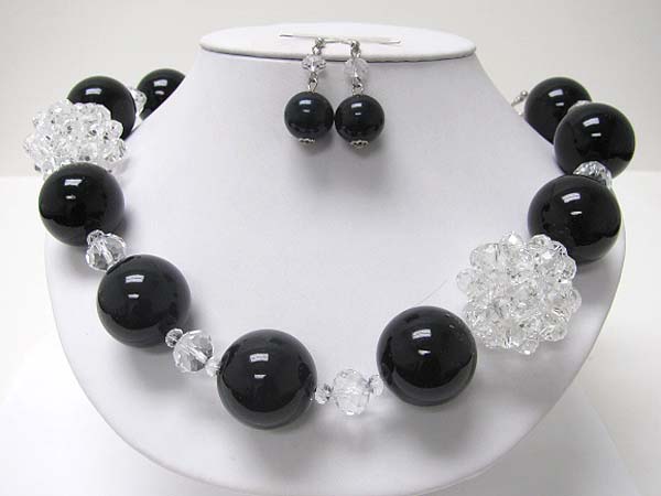 Facet glass beads cluster and pearl ball necklace earring set