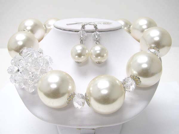 Facet glass beads cluster and large pearl ball necklace earring set