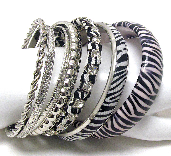 Crystal and acrylic animal print theme multi stackable bangle bracelet