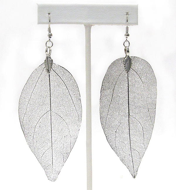 Metal filigree large leaf earring