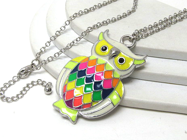 Crystal eyes and colorful epoxy body owl long chain necklace