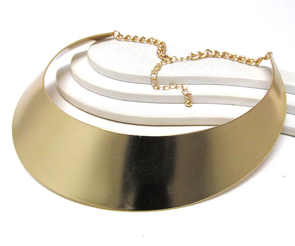 Architectural wide metal fashion choker