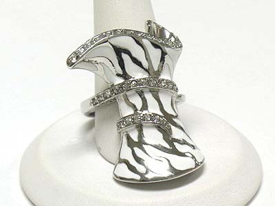 Crystal edge enamel metal tall wave ring