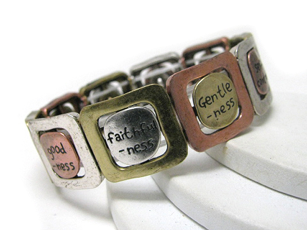 Message on metal disk link bracelet