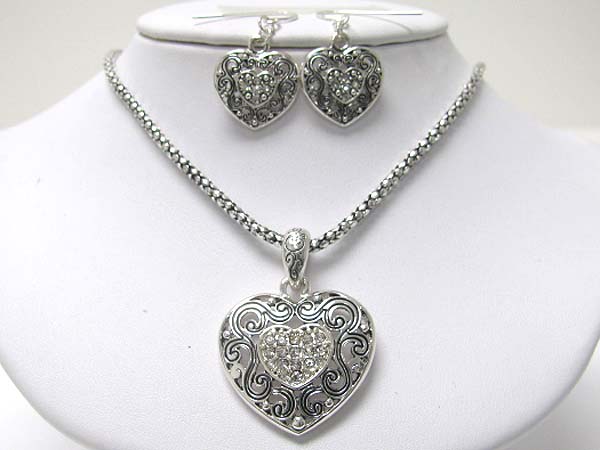 Textured metal heart pendant chain necklace earring set