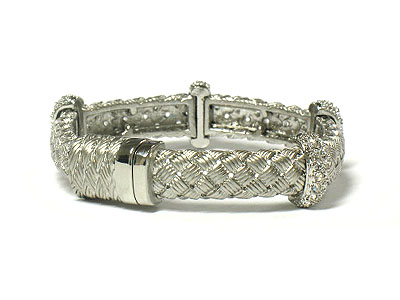 Magnet tip weaved pattern metal bangle bracelet