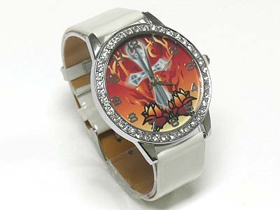 Tattoo background crystal round face watch