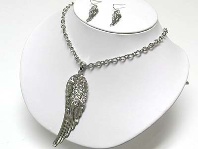 Large angel wing pendant neckalce and earring set