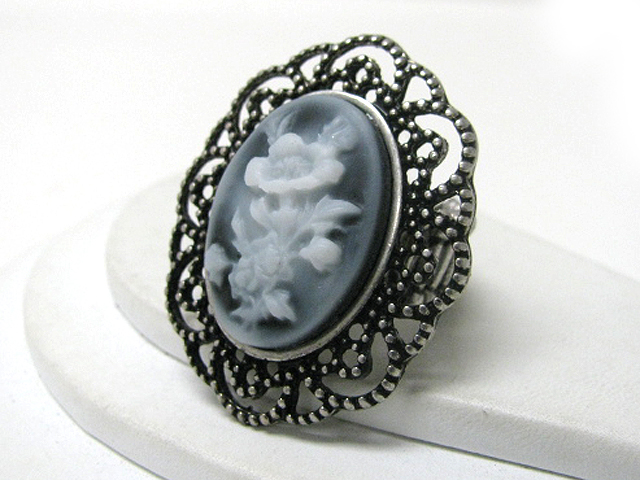 Retro vintage flower cameo oval stretch ring