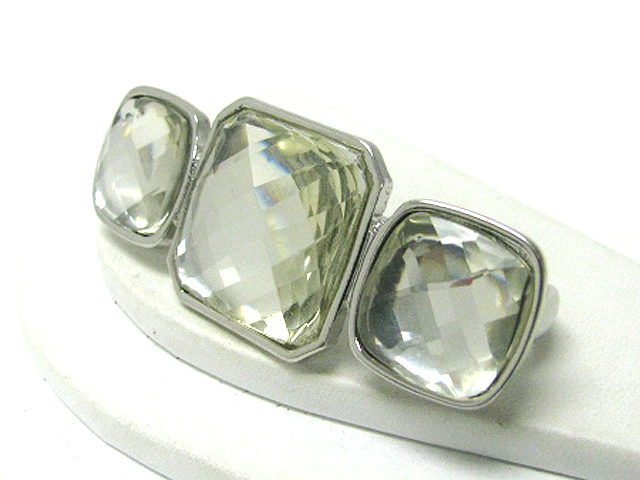 Glam punk rock facet glass stone tri finger ring